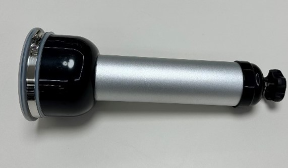Pump for artificial ventilation of the lungs
